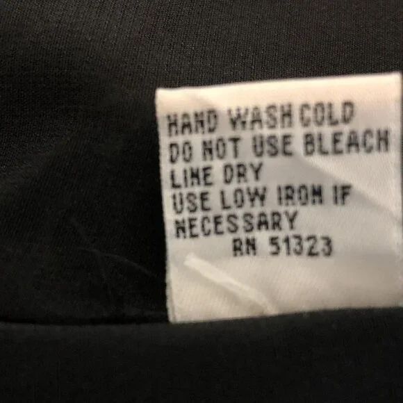 Kenneth Cole Womens Silk Dress Sz 8 Shift Black White Ruffle Sleeveless Modest - Picture 9 of 9